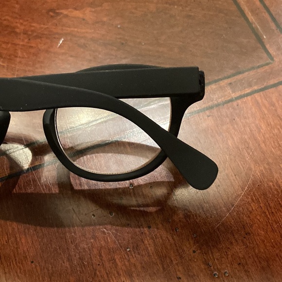Ez2c by Foster Grant Izzy black reading glasses and coordinating case - Picture 3 of 7